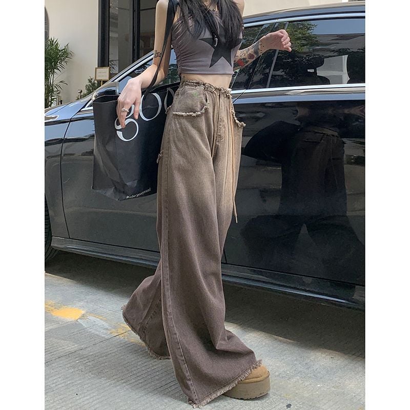 Drawstring waist detail