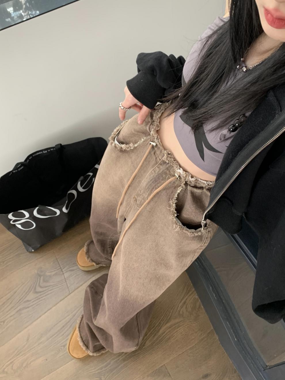 Wide-leg pants side view
